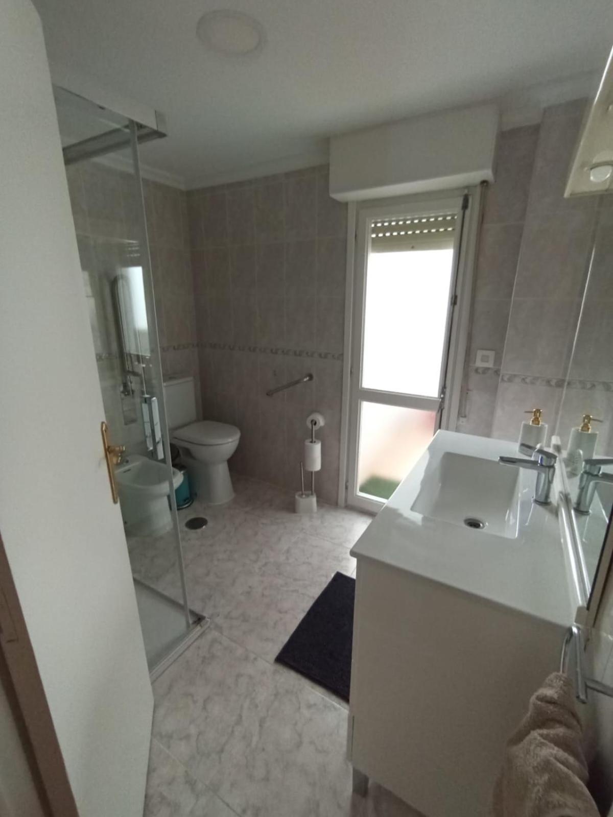 Charming & Spacious Apartment In Historic Centre & Short Walk To Beach Alicante Luaran gambar